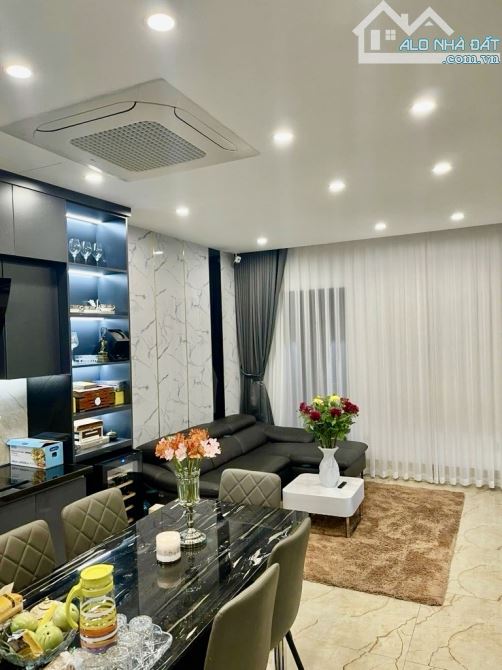 Bán Nhà Ngô Gia Tự 70m2-14 tỷ-6 TẦNG THANG MÁY- Ô TÔ TRÁNH-VĨA HÈ RỘNG-FULL NỘI THẤT - 3