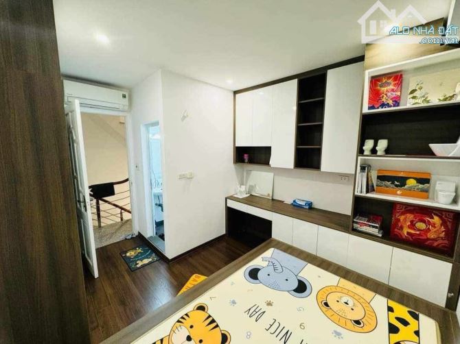 6.3 TỶ-25/28M2- 5 TẦNG NGÕ NÔNG-BẠCH MAI-CHÙA LIÊN PHÁI-PHỐ HUẾ-HBT - 3