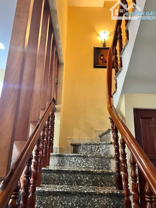 VÍP! VỊ TRÍ ĐẸP THÀNH THÁI QUẬN10-ĐƯỜNG THÔNG 2oto TRÁNH NHAU-42m2-4TẦNG- 13 tỷ - 3