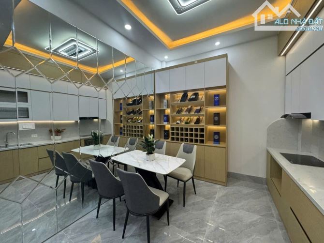 HOA HẬU THANH XUÂN - GARA 7 CHỖ - 10 MÉT RA HỒ - FULL NỘI THẤT VIP - 3