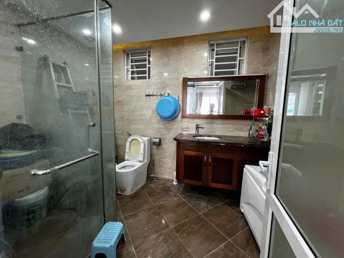 Bán chung cư 335 Cầu Giấy 127m2 chia 3 ngủ, căn góc, view siêu đẹp, ảnh thực tế - 3