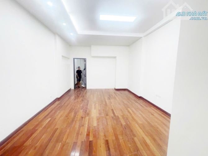 Cho thuê biệt thự KĐT Mỗ Lao. DT 155m2, 4 tầng, đủ điều hòa, lô góc 2 mặt tiền - 3