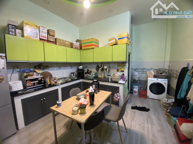Nhà Đẹp Vào Ở Ngay - Đường Số 8 Bình Tân - HXH Đỗ Cửa - Giá Nhỉnh 4 Tỷ - 3