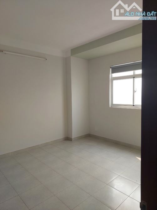 Cần bán căn hộ Cao Ốc H2 Đ/C 196 Hoàng Diệu, Hẻm 109 Hoàng Văn Thụ, Phường 9,Quận 4 - 3