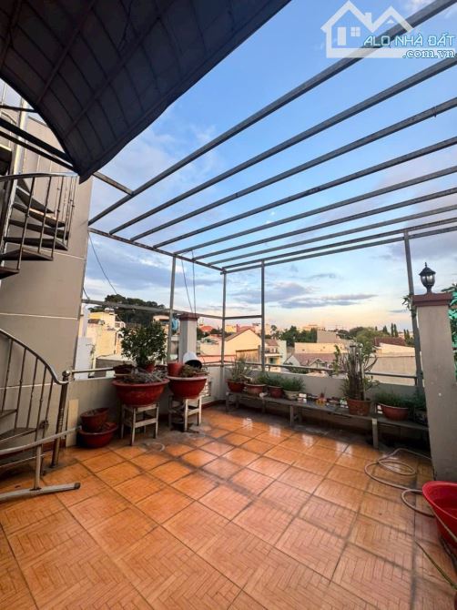 🆘CHỦ NGỘP 4 TỶ - GẤP BÁN NHÀ 3 TẦNG - DT 110M2  TRƯỜNG THỌ - HẺM THÔNG - Giá Chỉ 5.x t - 3