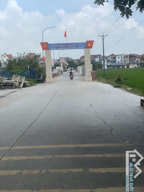 📍Dục Tú - Đông anh - gần Trung tâm Vin cổ loa .  💰 Giá 3,3 tỷ ( có T.L ) - 3