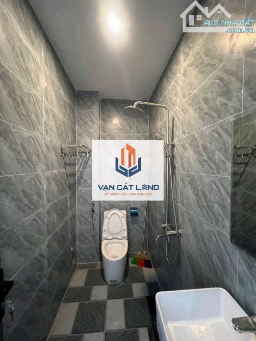 BÁN NHÀ 1 TRỆT 1 LẦU HẺM NGUYỄN AN NINH - 3
