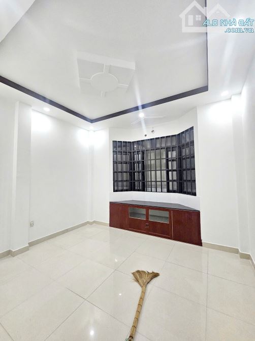 NHÀ MỚI ĐẸP – NGAY TRUNG TÂM THỦ DẦU MỘT BÌNH DƯƠNG 120M2 3 TẦNG CHỈ 2.4 TỶ - 3