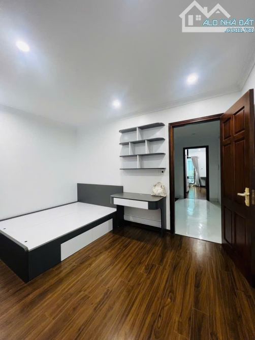Bán nhà riêng tại Phạm Văn Đồng,  61m2, ô tô, kinh doanh, Full nội thất, 15tỷ. - 3