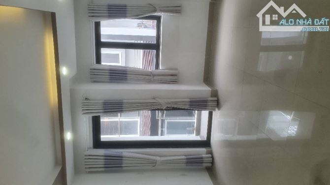 Hơn 7 tỷ nhà 5 tầng phan xích long phú nhuận 3.6m*11m - 3
