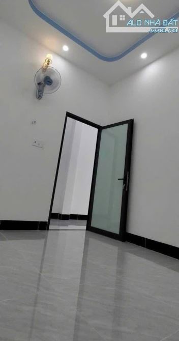 KẸT TIỀN ! Chủ cần bán nhà ở Tân Xuân Hóc Môn 4x23 ( 92m2 ) 790 TRIỆU Sổ hồng riêng - 3