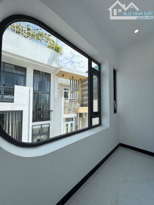 BÁN NHÀ ĐẸP 3,5 TẦNG HẺM RỘNG LÊ HỒNG PHONG – Ô TÔ TỚI NƠI – TRUNG TÂM LÕI QUY NHƠN. - 3
