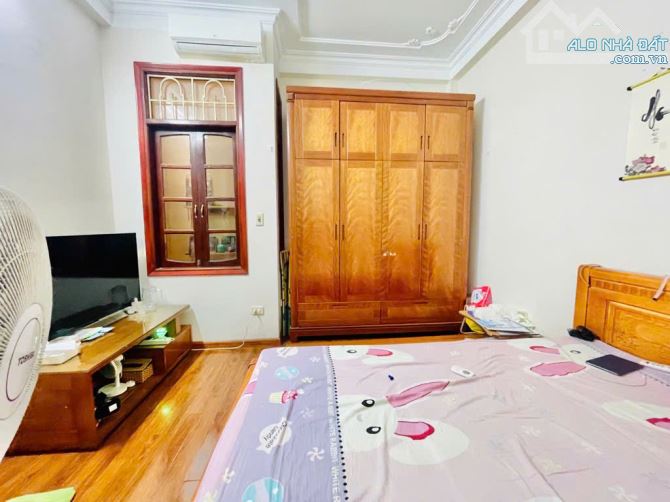 CẦN BÁN NHÀ ĐƯỜNG NGUYỄN KHANG 45M x 5 TẦNG, MT 4M, NHÀ XÂY CHẮC CHẮN CHỈ VIỆC VỀ Ở - 3