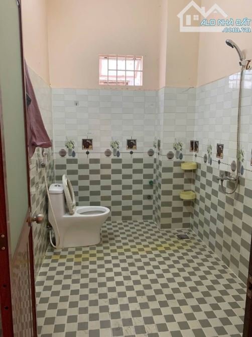 Bán Nhà 1 tr 3 lầu- QL1K – Trung tâm Linh Xuân Thủ Đức, DT khủng 142m2 - 3