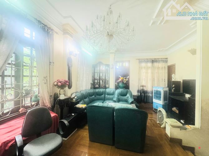 Bán BIỆT THỰ View hồ Võ Thị Sáu, Hai Bà Trưng diện tích 115m2, Ô tô - 3