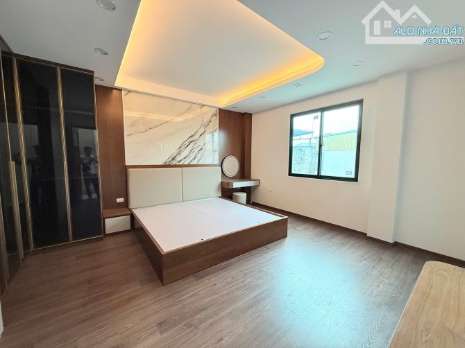 Bán nhà phố Nguyễn Phong Sắc, 66m2, 7 tầng, thang máy, gara ô tô, ngõ thông, 22 tỷ - 3