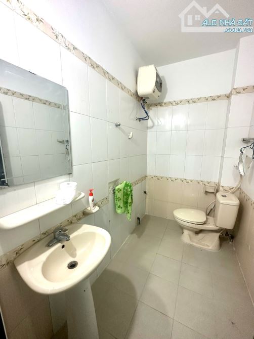 Bán nhà 4 tầng ngõ nông phố Hào Khê - 3
