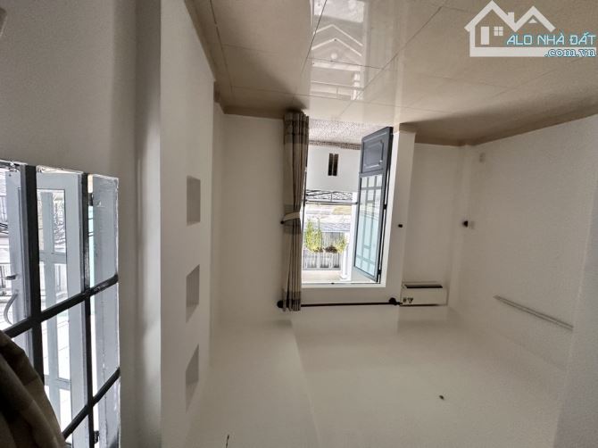 NHÀ GÓC 2 MẶT TIỀN – PHÚ THUẬN– NGUYỄN VĂN QUỲ, QUẬN 7 - 3
