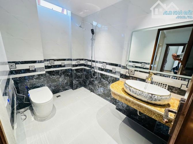 KIẾN HƯNG HÀ ĐÔNG - TÒA NHÀ DT62M/7T -THANG MÁY - KD ĐỈNH- GẦN CHỢ HÀ ĐÔNG,ĐƯỜNG LÊ LỢI - 3
