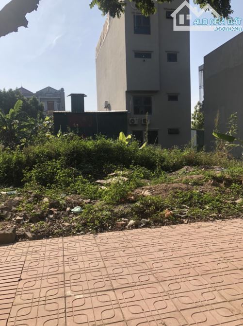 Bán 99 m2 đất khu Chất lượng cao thị trấn Phùng, đường rộng 10m, gần đường 32. - 3