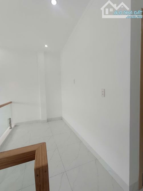 NHÀ GÁC LỬNG HOÀN THIỆN, CUỐI ĐƯỜNG ĐỒNG KHỞI, GIÁ CHỈ 400 TRIỆU NHẬN NHÀ - 3
