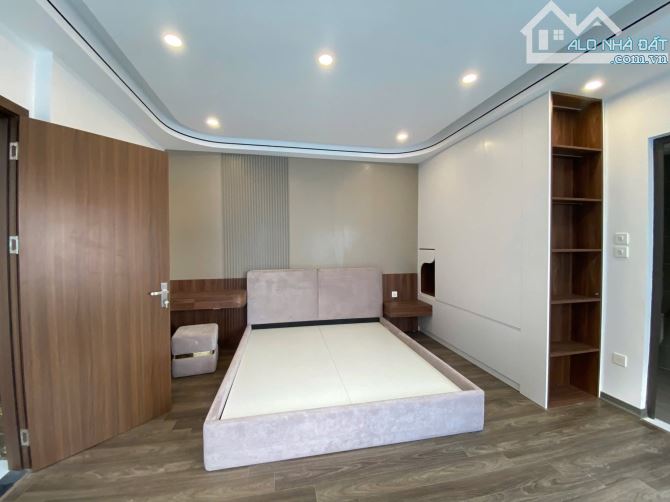 Bán Nhà Phố Cổ Linh -Tư Đình: Ngõ Thông, Gần Trường,Chợ, Sát Cầu Trần Hưng Đạo. - 3