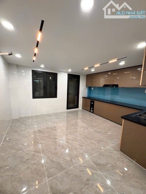 🏡💥NHÀ MỚI VÀO Ở NGAY💥GẦN CẦU KÊNH THANH ĐA💥80M2(4.5x18)💥4 TẦNG💥CHỈ 10.3TỶ🌹 - 3