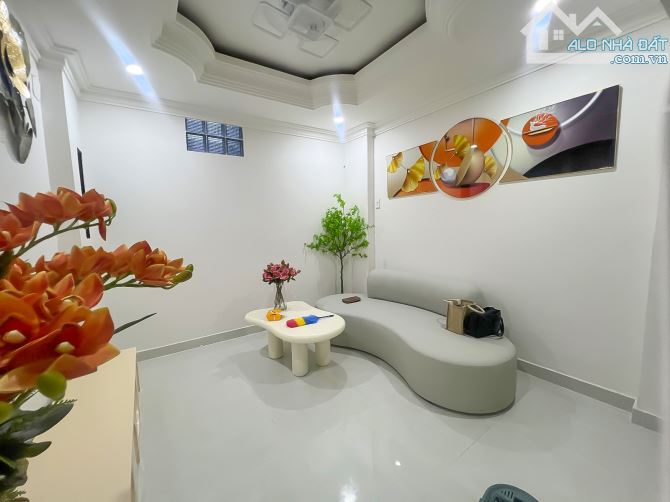 NHÀ ĐẸP Q.1 HXH THÔNG TRẦN HƯNG ĐẠO CHỈ NHỈNH 9 TỶ - 3