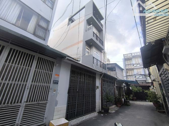 Bán Nhà Thống Nhất P.16-GV. HXH 5M Thông. DT: 4X15m2. Nhà 1 trệt 2 lầu ST. GIÁ CHỈ 7.5 TỶ - 3