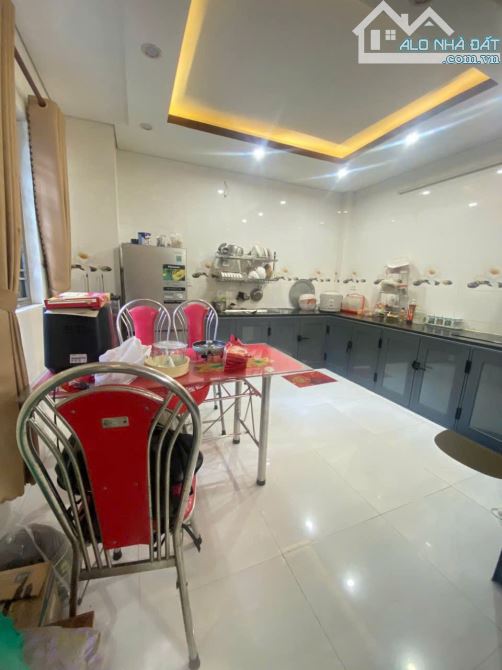 📌📌📌LÀM VIỆC TRỰC TIẾP GIÁ TỐT !!! 🌹 bán nhà 3 tầng kiệt 500/ Tôn Đản - 3