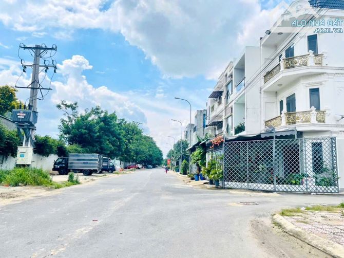 CHỦ NGỘP GỞI BÁN LÔ ĐẤT HÓA AN KDC VIP CỔNG SAU CTY PONCHEN, 4X22,5=92M2, THỔ CƯ 100%,ĐƯỜN - 3