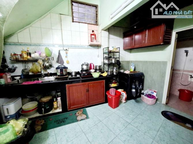 Bán gấp nhà Mặt tiền đường Huỳnh Mẫn Đạt, Quận 5 - 58m2 (5.6 x 11.7) chỉ 10.9 tỷ (TL) - 3