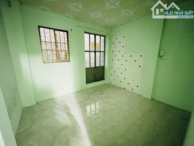 Quận 7 - Đường số - Số A4 - 2 tầng - Giá 4.45 Tỷ - 3