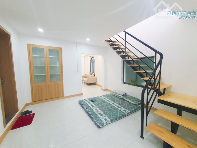 GÓC - NHÀ 2 TẦNG, DT: 72 M2 NỞ HẬU - PHẠM NGŨ LÃO - HẢI CHÂU - KIỆT THÔNG - VÀI BƯỚC ĐẾN Ô - 3