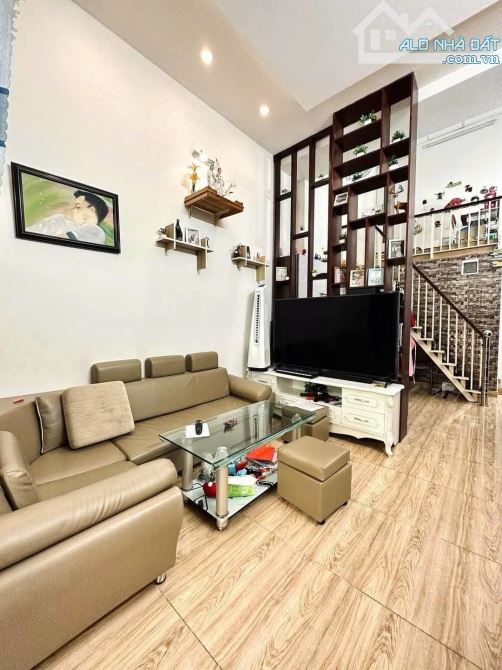 BÁN NHÀ GÒ VẤP, KẾ HẺM XE HƠI DƯƠNG QUẢNG HÀM, 50M², CHỈ 4.6 TỶ TL - 3