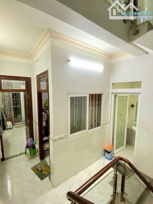 GẤP QUÁ GẤP TÂN PHÚ NGAY AEON - NGANG KHỦNG 4,9M- 5 TẦNG - SÁT MẶT TIỀN - HXH- CHỈ 6,78TỈ - 3