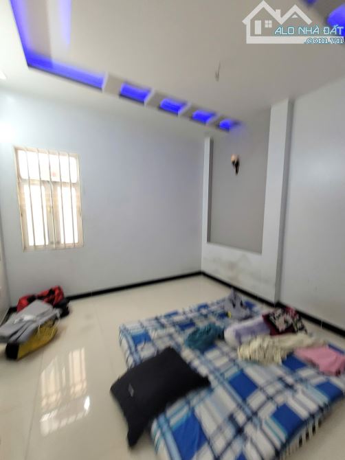 Bán nhà 1 trệt 2 lầu KDC gần TT Y Tế Dĩ An p.Tân Đông Hiệp Tp.Dĩ An chỉ 4ty500 TL M7495 - 3
