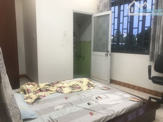 Gấp bán nhà Linh Đông, Thủ Đức, giá 11.8 tỷ, 3 tầng, dt 150m2. - 4