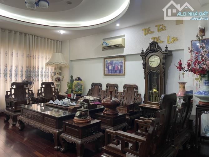 Gấp bán nhà Tô Ngọc Vân, Thủ Đức, 4 tầng, giá 11.8 tỷ, dt 84m2. - 4