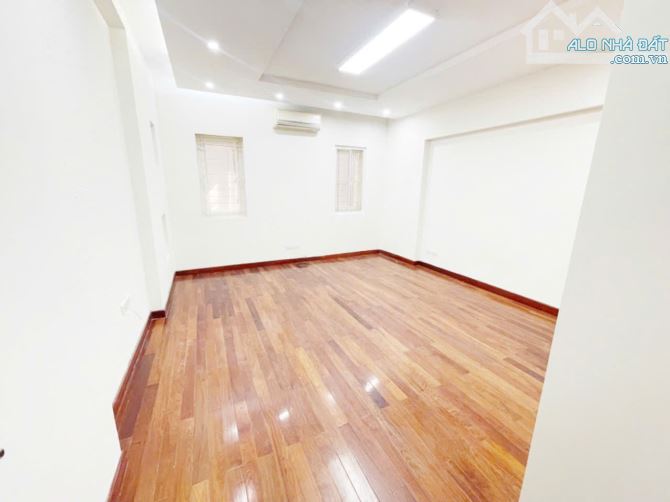 Cho thuê biệt thự KĐT Mỗ Lao. DT 155m2, 4 tầng, đủ điều hòa, lô góc 2 mặt tiền - 4