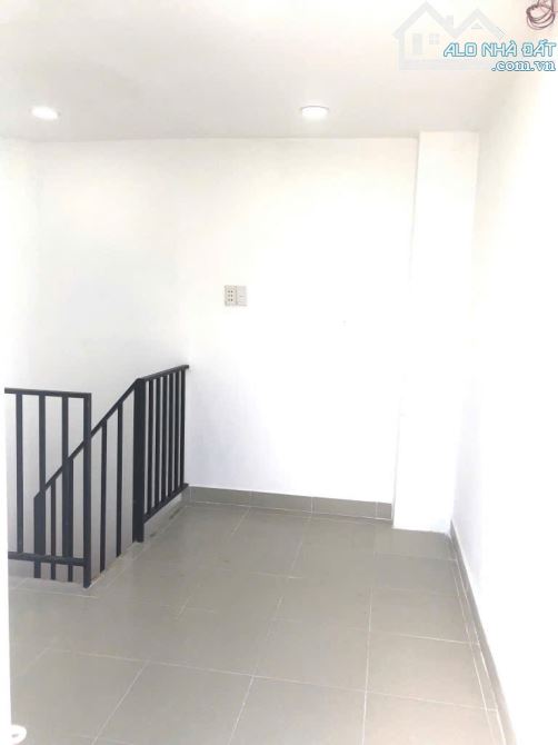 Bán nhà 1/ Tân Hòa Đông Q6 - HXH - 3 Tầng - Gần chợ gần trường - Nhỉnh 2 tỷ - 4
