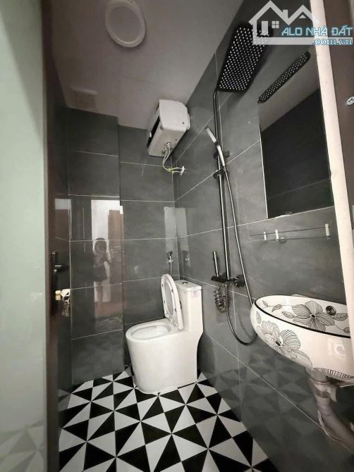 Bán nhà Láng Hạ, 20m, 5 tầng, nhà đẹp, full nội thất, gần phố. - 4