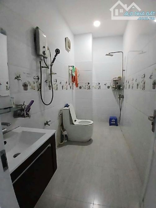 Nhà 3 tầng, 95m2, Trung tâm Phước Long B, Quận 9 - 4