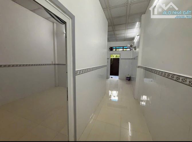 GẤP ! Bán căn nhà c4 ở Thái Thị Giữ Bà Điểm 4x17 ( 66m2 ) 710 TRIỆU Sổ hồng riêng sangten - 4