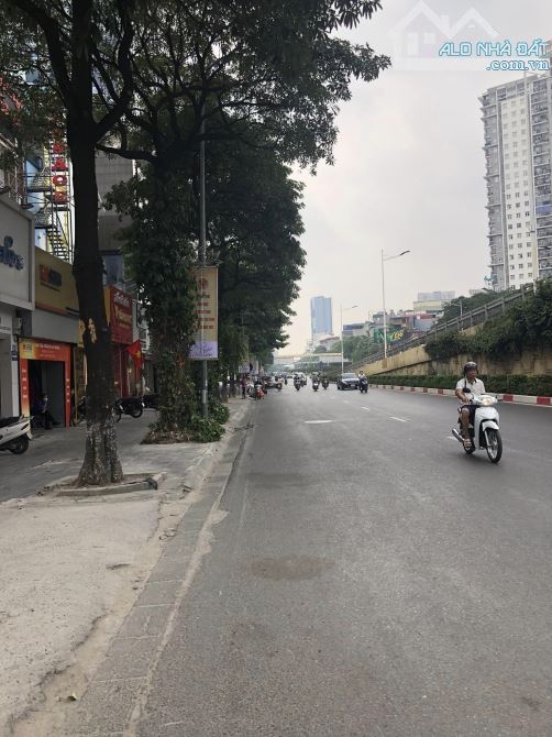 BÁN MẢNH ĐẤT VÀNG SIÊU HIẾM 3270m2 - VỊ TRÍ CÓ 1102 TRUNG TÂM QUẬN CẦU GIẤY - 4