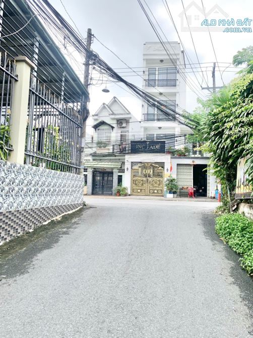 Bán kho trong khu dân cư lâu Đài Vàng gần nhà thờ, chợ Lái Thiêu giá 3 tỷ 450 - 4