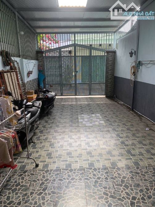 Bán Nhà 1 tr 3 lầu- QL1K – Trung tâm Linh Xuân Thủ Đức, DT khủng 142m2 - 4