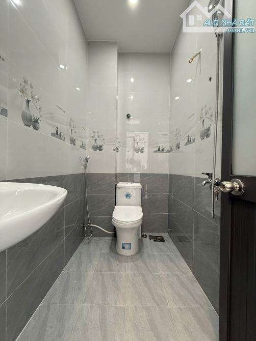 🏙️ BÁN NHÀ ĐẸP 3,5 TẦNG HẺM RỘNG LÊ HỒNG PHONG - 4
