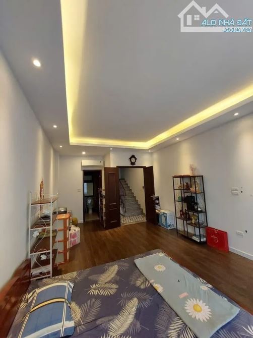 Bán Nhà trung tâm Ngọc Thuỵ 41m 5T MT 4m 10.6 gara ô tô - 4