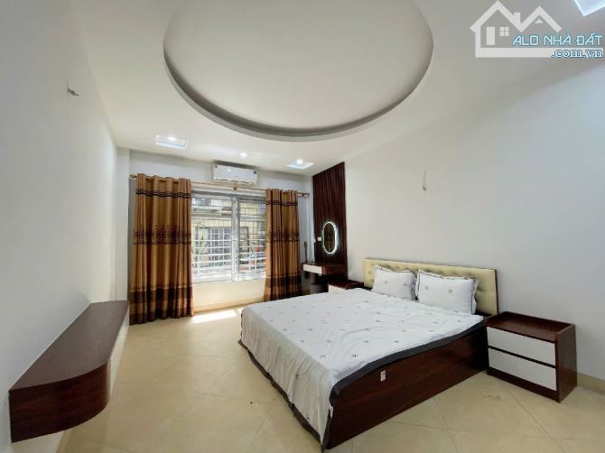 Bán nhà Văn Chương  mặt ngõ thẳng tắp thông ra  hồ nhà đẹp lung linh full nội thất xịn  2 - 4